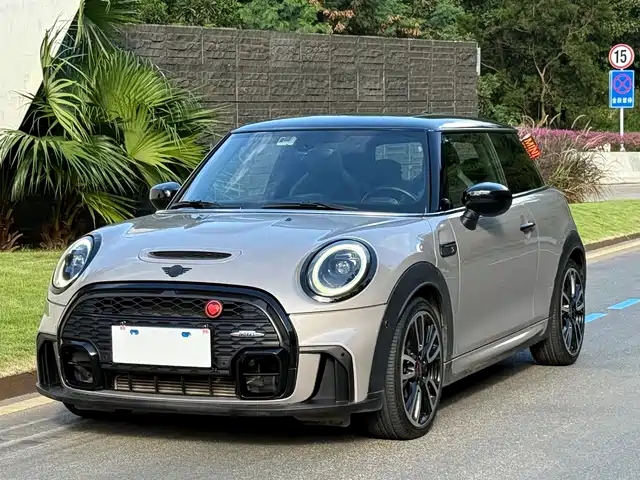 MINI  2021