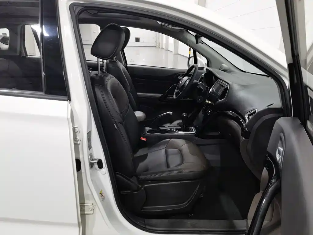 GAC Motor Trumpchi GS4 — миниатюра 23