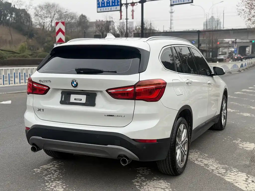 BMW X1 — миниатюра 6