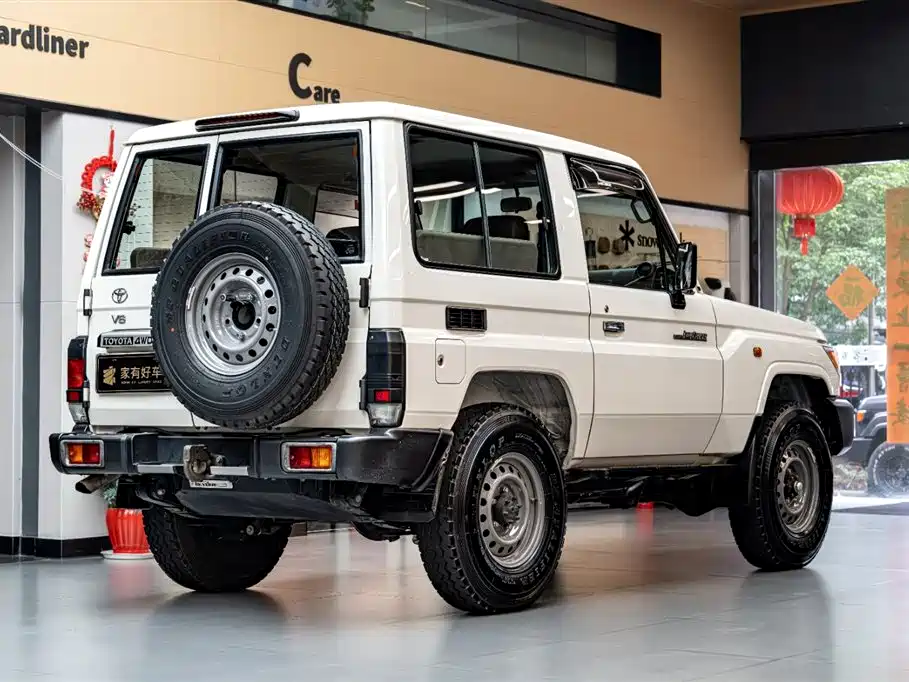 Toyota Land Cruiser LC71 2022 4.0L MT
