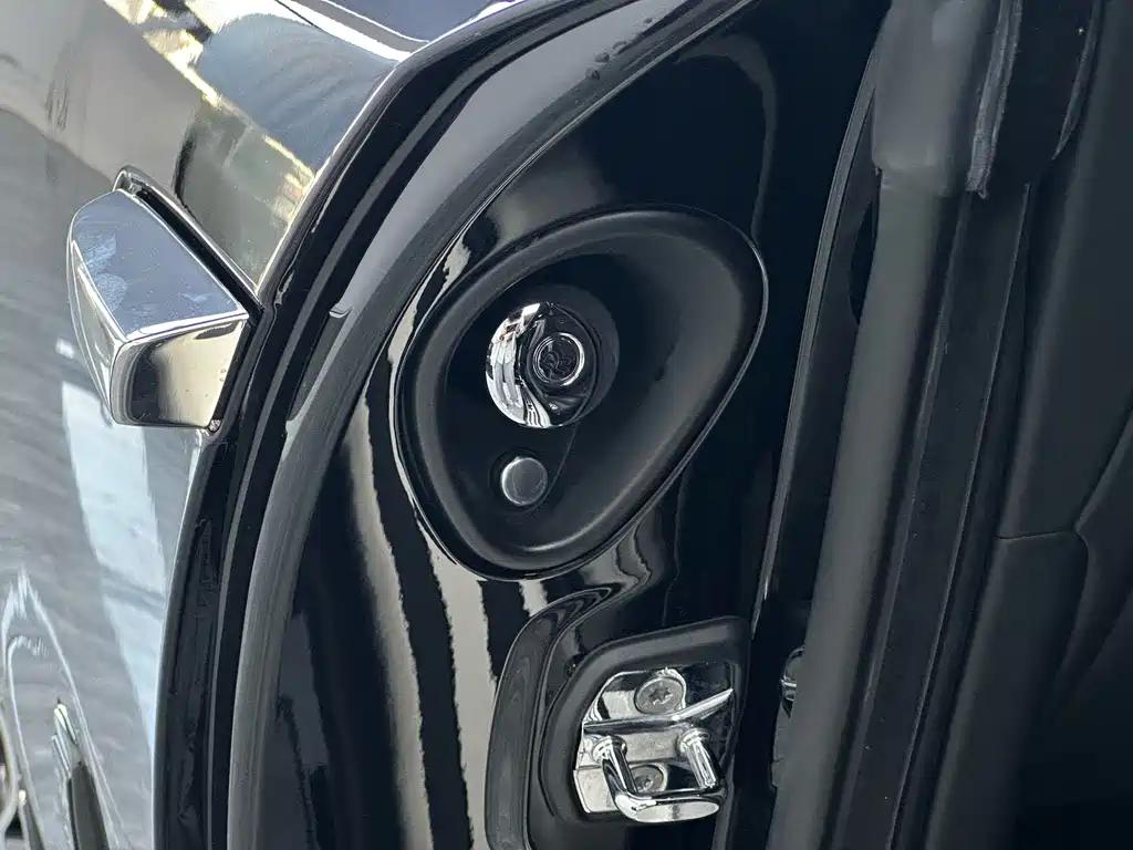 Rolls-Royce Wraith — миниатюра 25