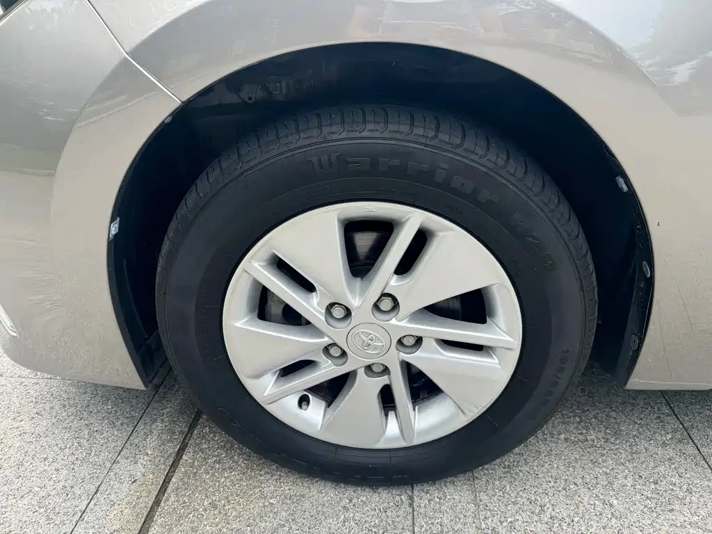 Toyota Corolla — миниатюра 14