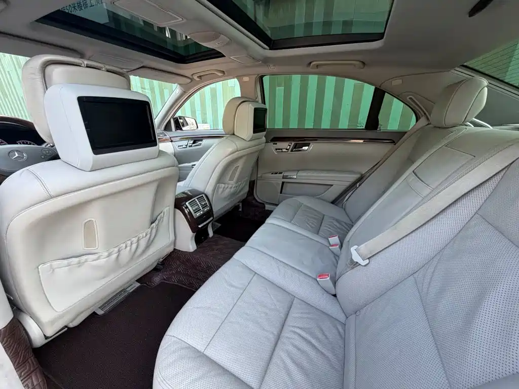 Mercedes-Benz S-Class — миниатюра 8