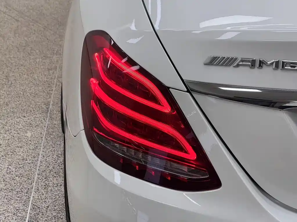 Mercedes-Benz C-Class AMG — миниатюра 9