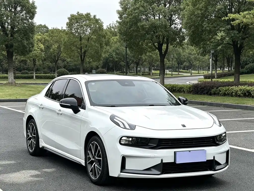 Lynk & Co 03 — миниатюра 3
