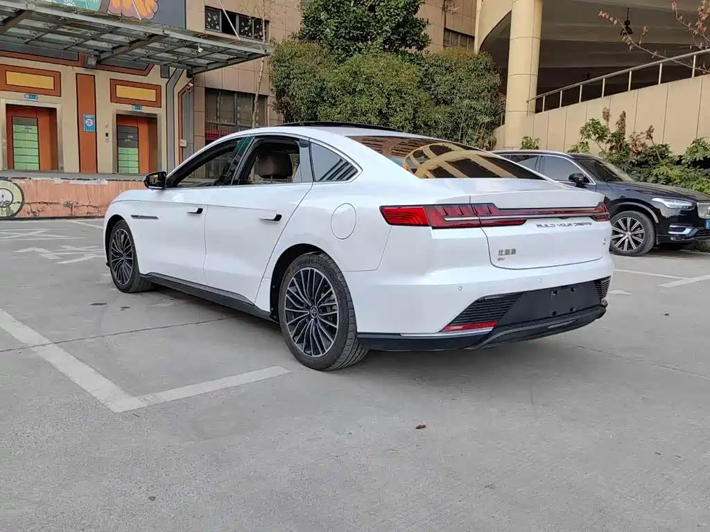BYD Han — миниатюра 16