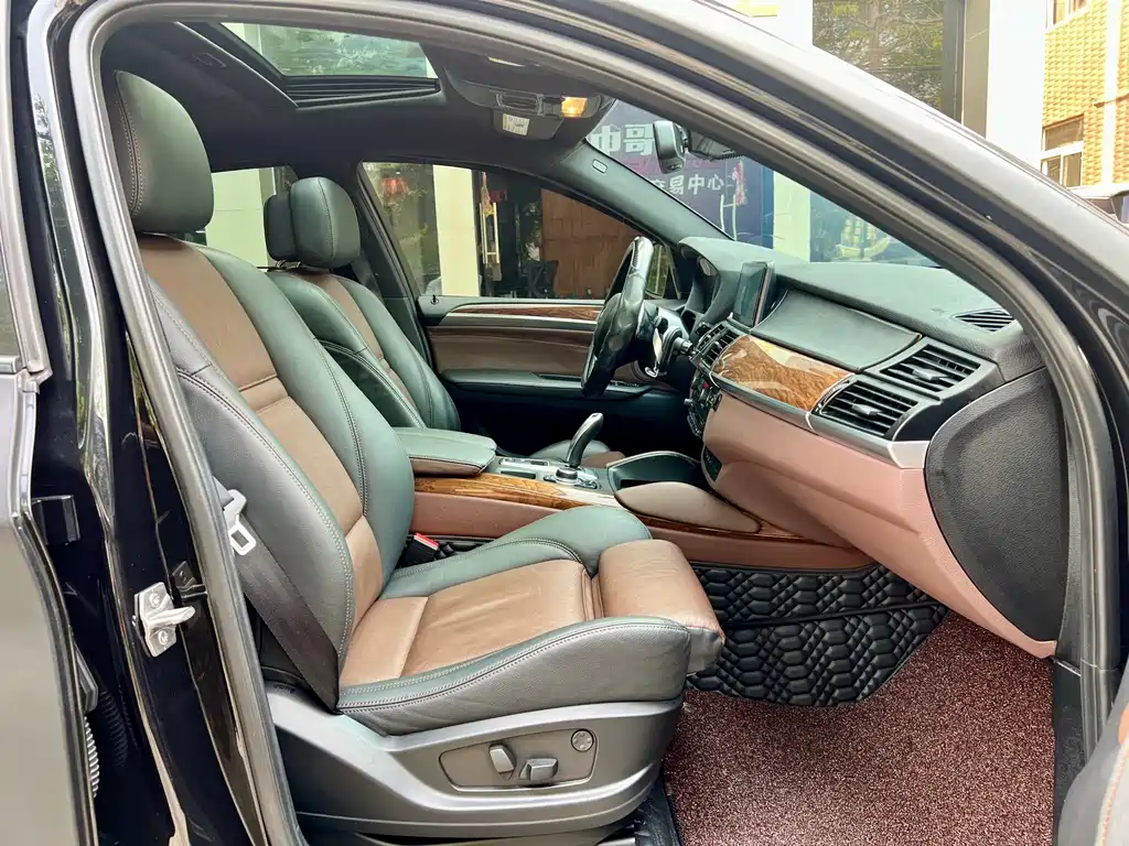 BMW X6 — миниатюра 13