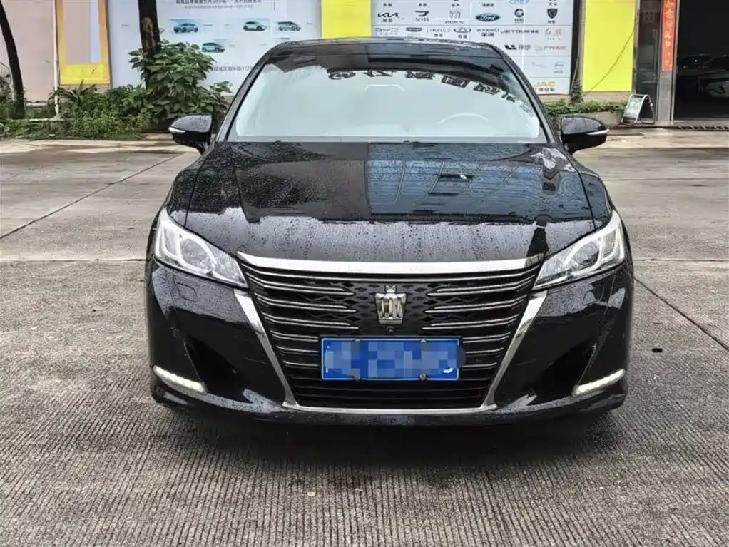 Toyota Crown 2018 2.0T Sport