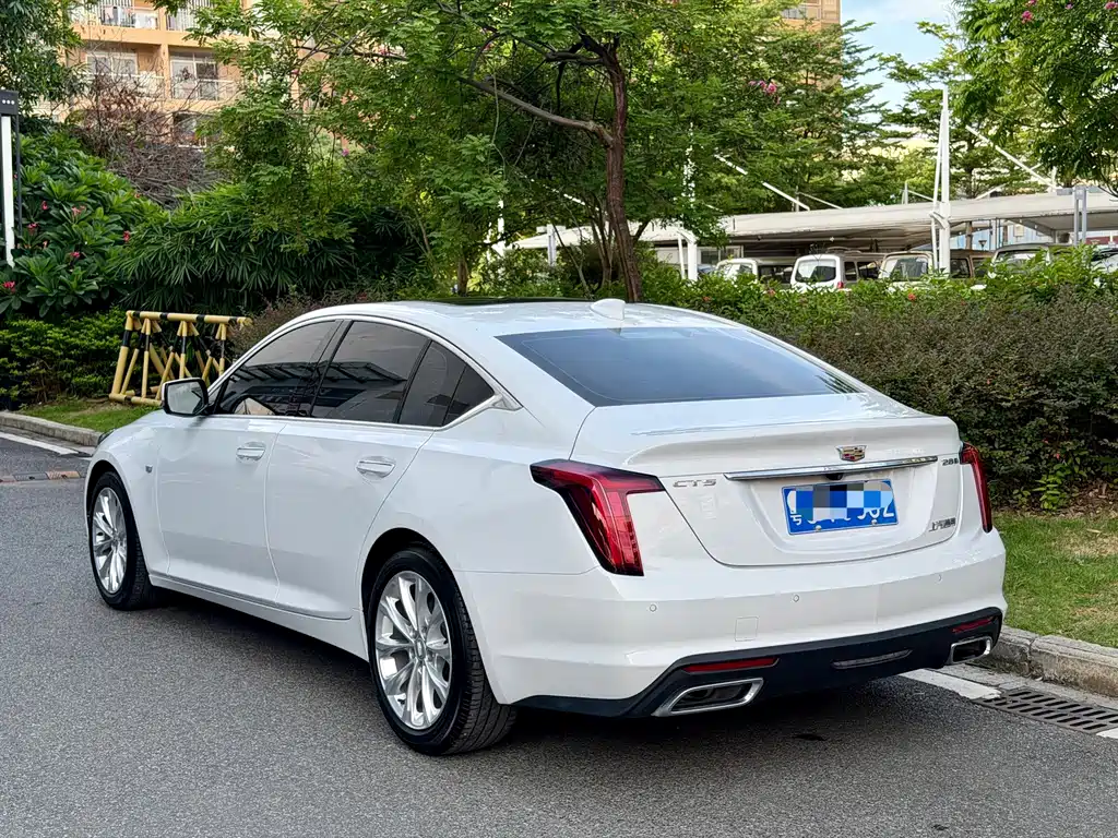 Cadillac CT5 28T Luxury Type, фото 4