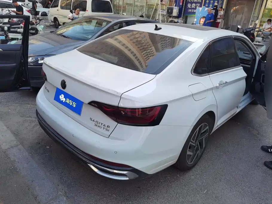 Volkswagen Sagitar — миниатюра 3