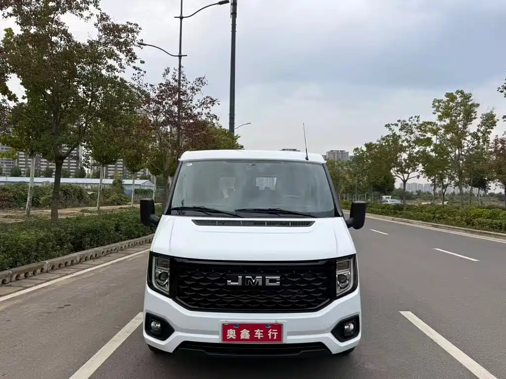 JMC JMC Fushun — миниатюра 3