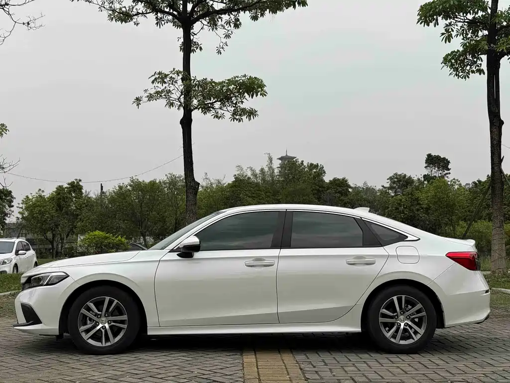 Honda Civic — миниатюра 13