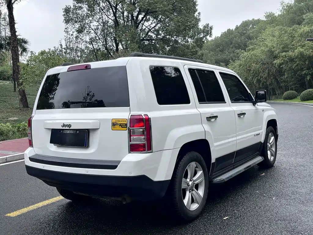Jeep Patriot — миниатюра 4