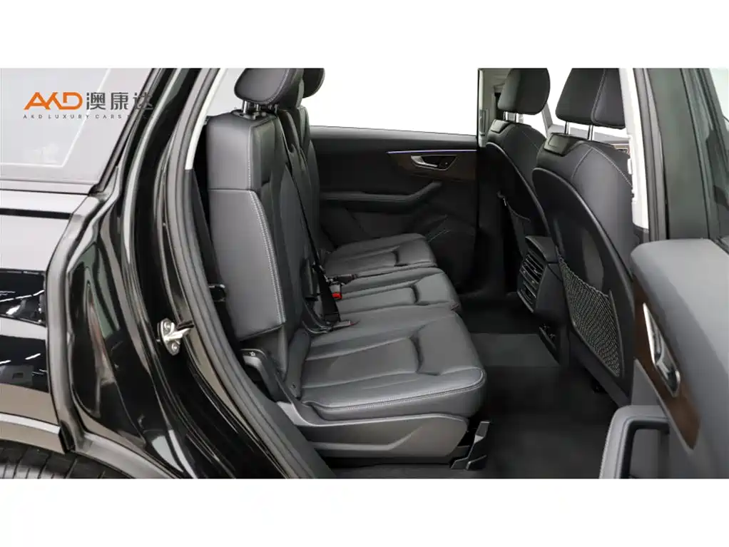 Audi Q7 2025 45 TFSI quattro S line