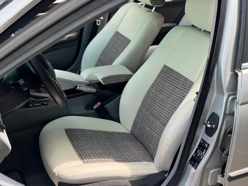 BMW 3 Series — миниатюра 4