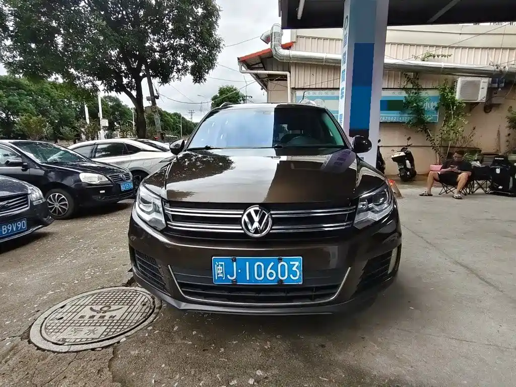 Volkswagen Tiguan — миниатюра 2