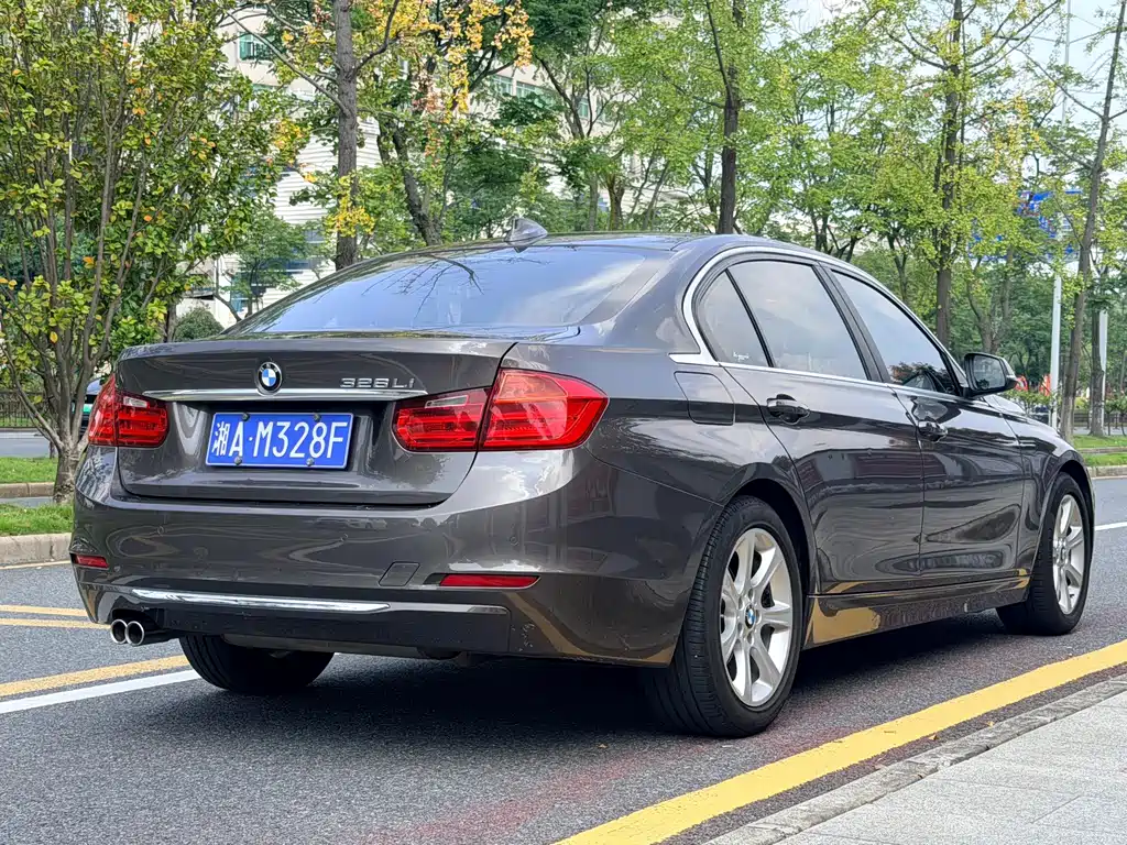 BMW 3 Series — миниатюра 6
