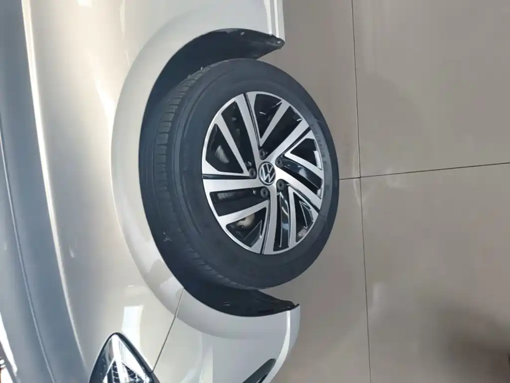 Volkswagen Lavida — миниатюра 23
