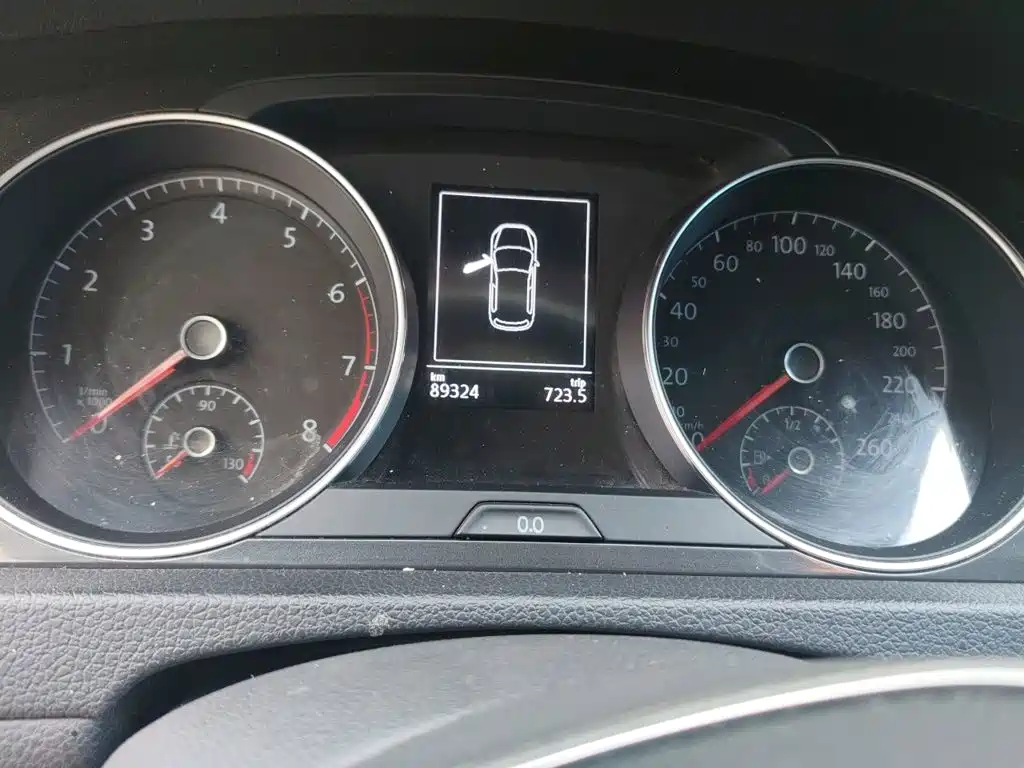 Volkswagen Golf — миниатюра 12