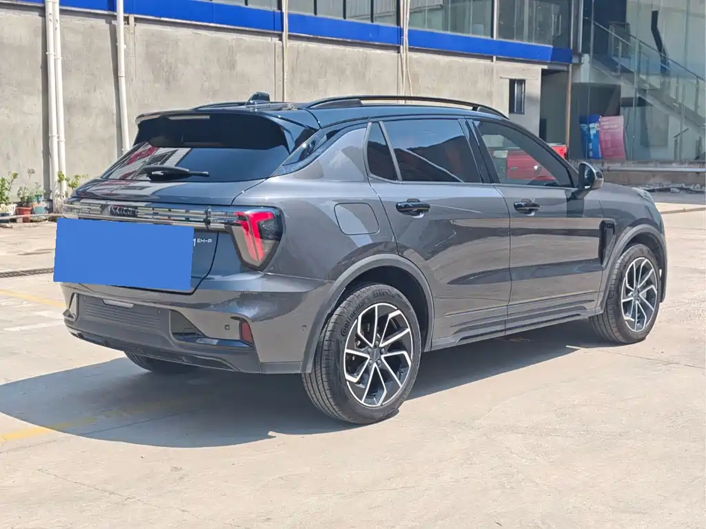 Lynk & Co 01 — миниатюра 7