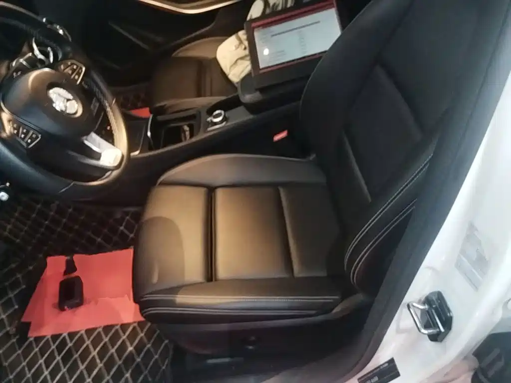Mercedes-Benz GLA — миниатюра 15