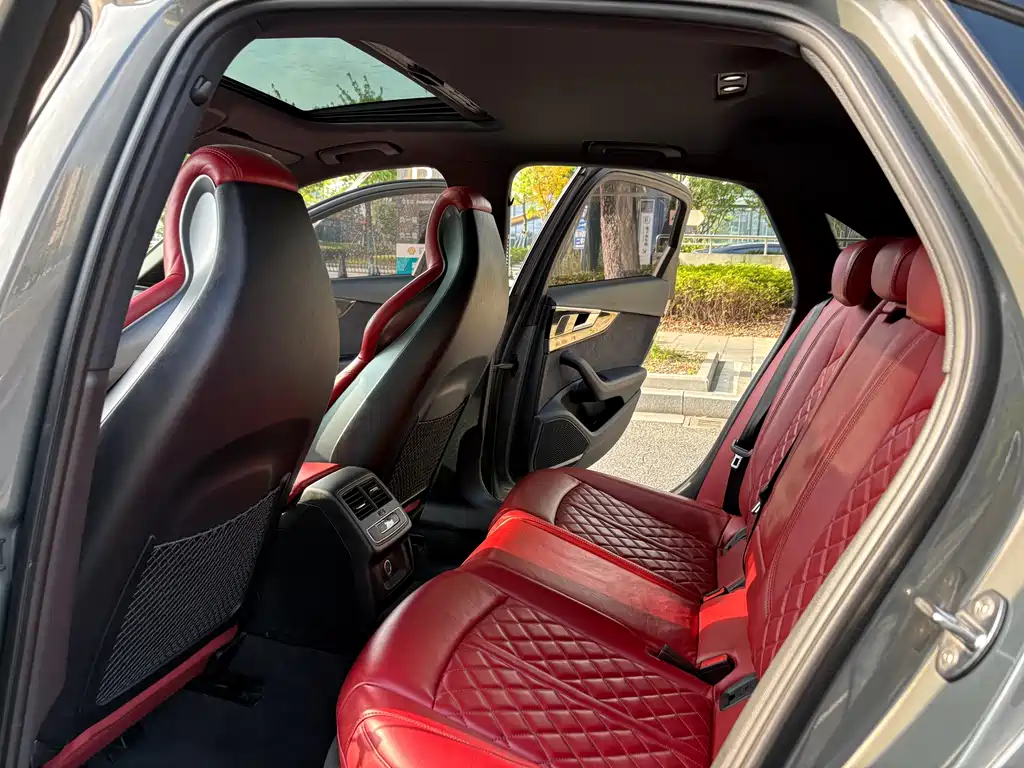 Audi S4 — миниатюра 12