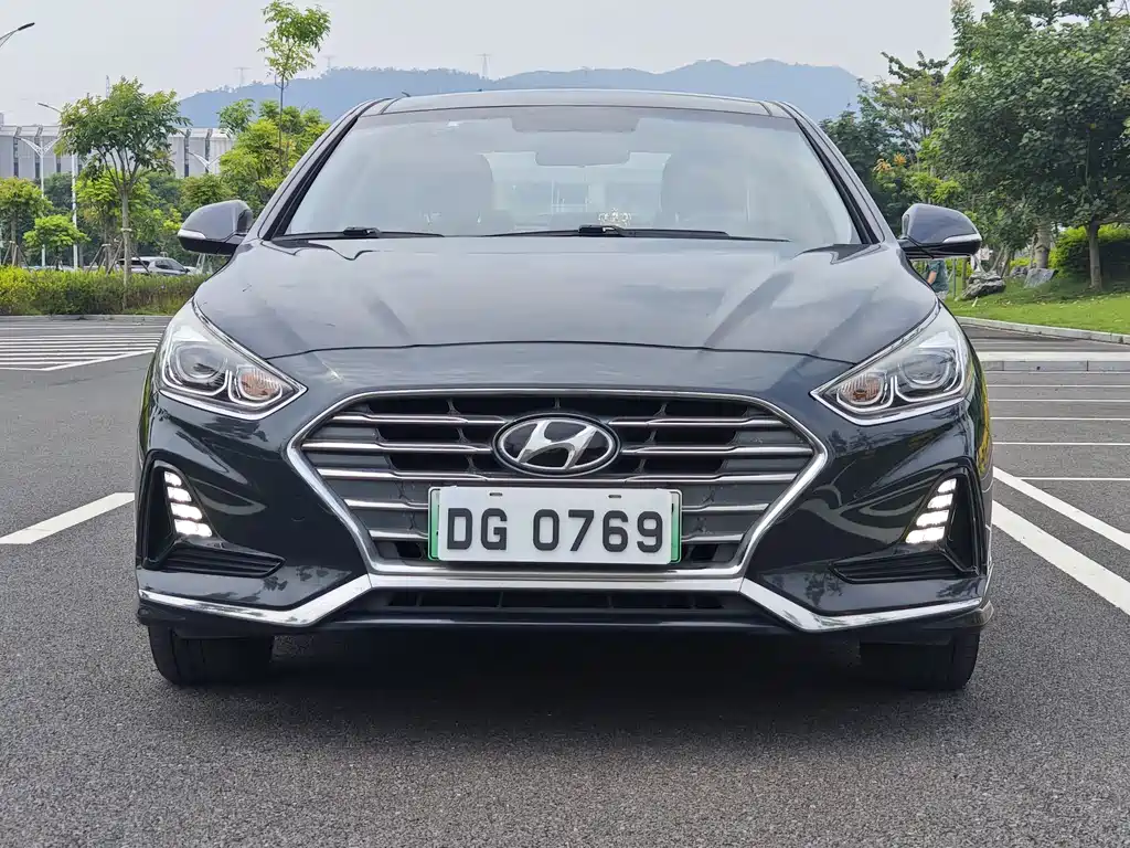 Hyundai Sonata PHEV — миниатюра 2