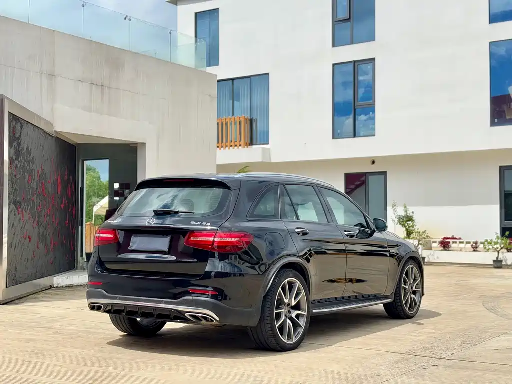 Mercedes-Benz GLC AMG — миниатюра 9