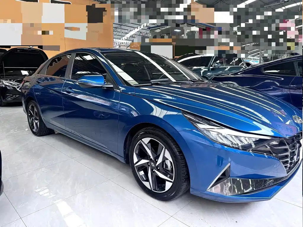 Hyundai Elantra — миниатюра 3