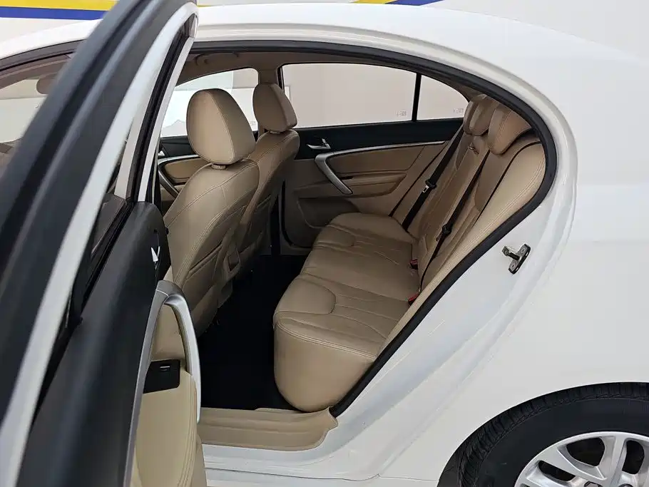 Geely Emgrand — миниатюра 11