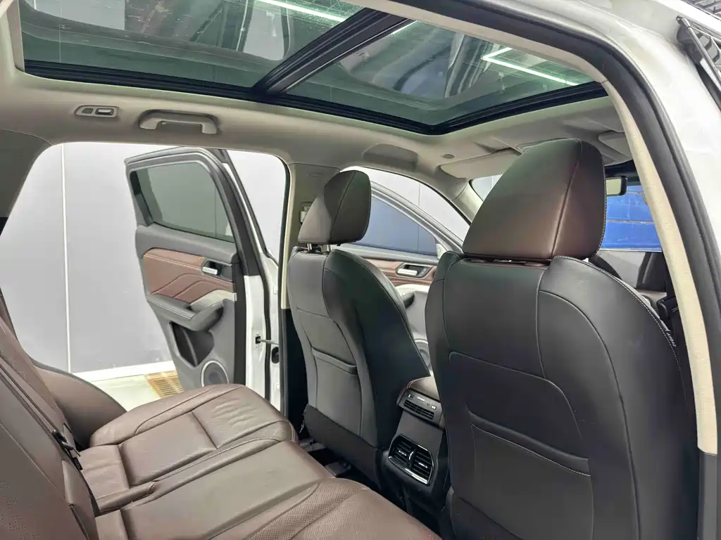 WEI PAI WEI BRAND VV6