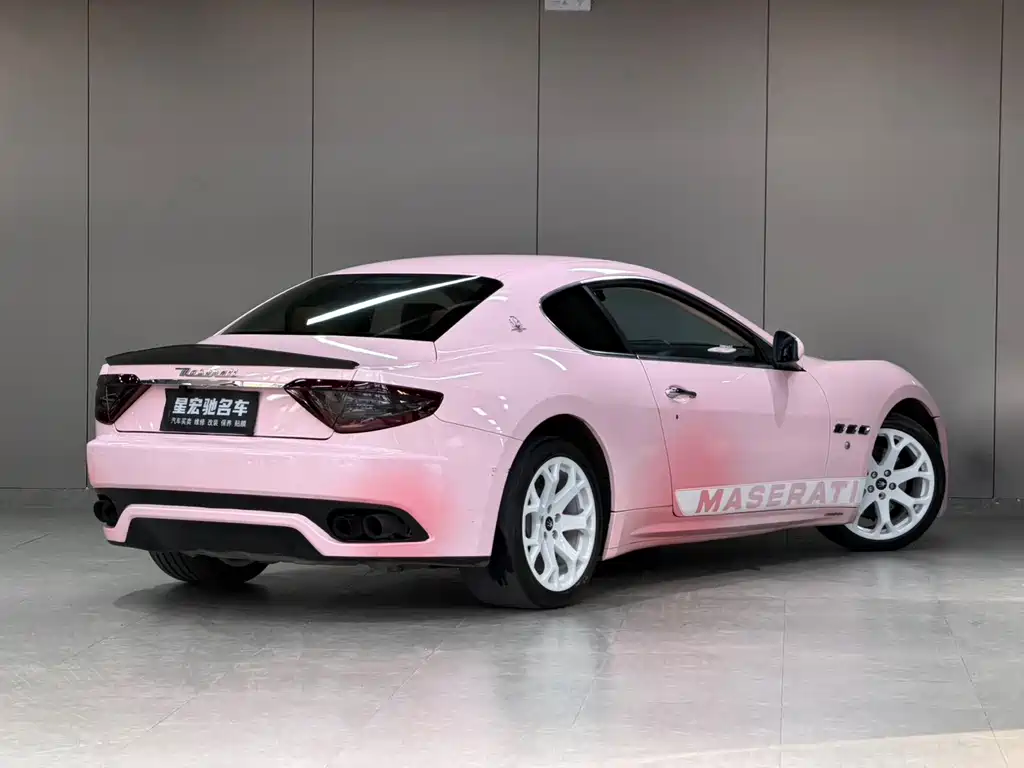 Maserati GranTurismo — миниатюра 6