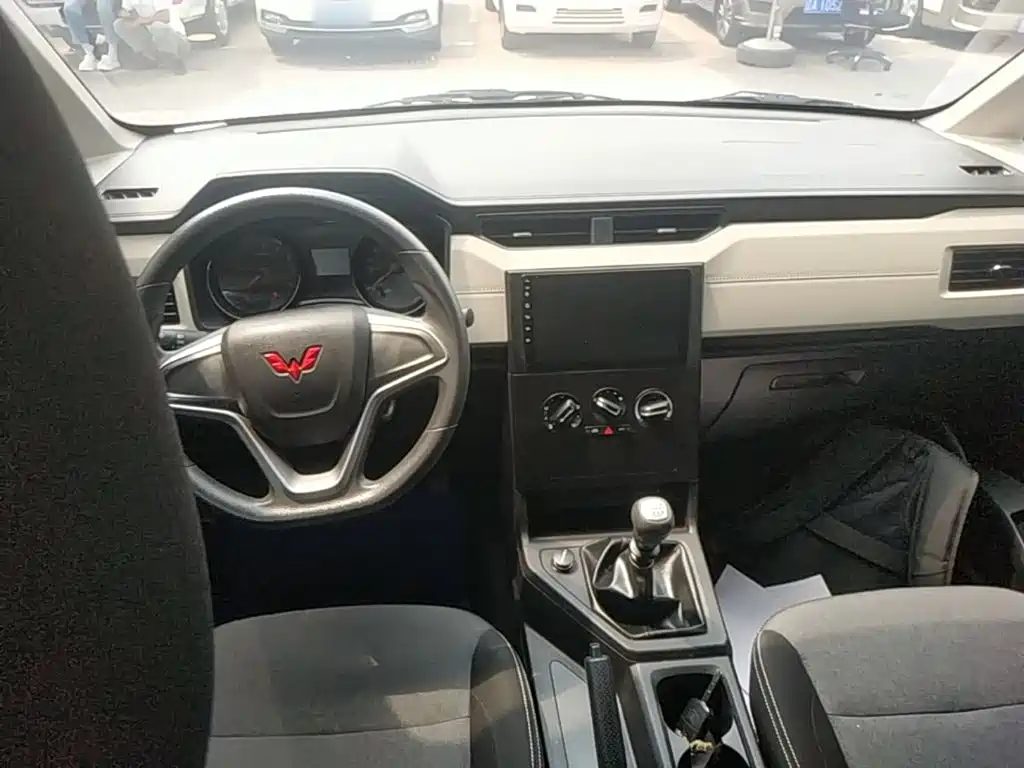 Wuling Journey 2021 1.5T MT Comfort