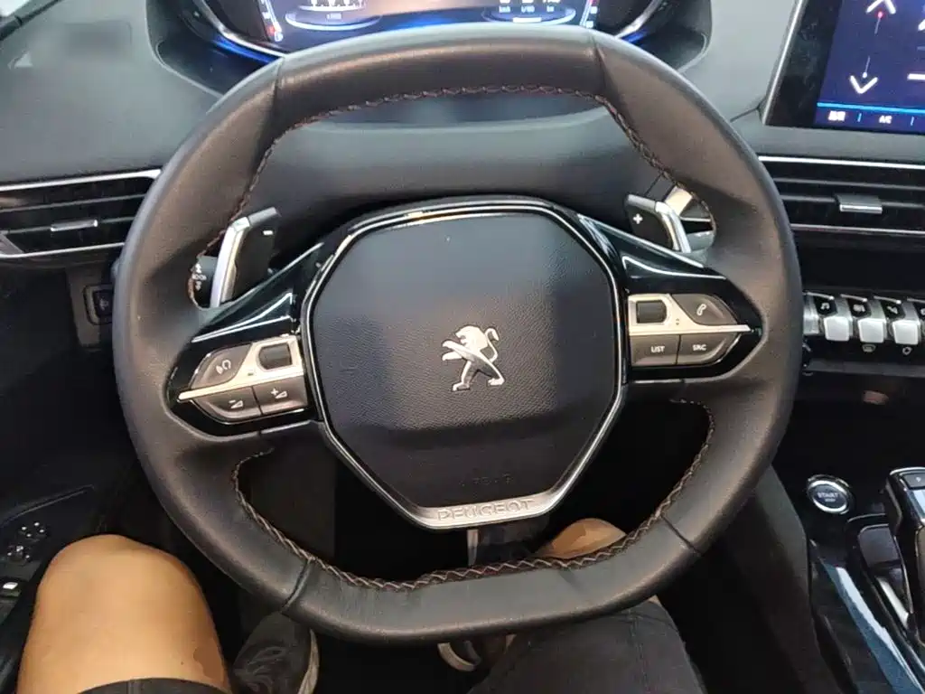 Peugeot 4008 — миниатюра 11