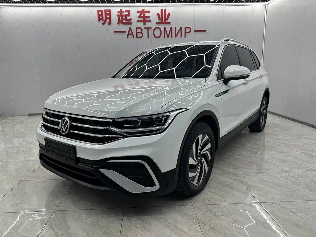 Volkswagen Tiguan L 2022