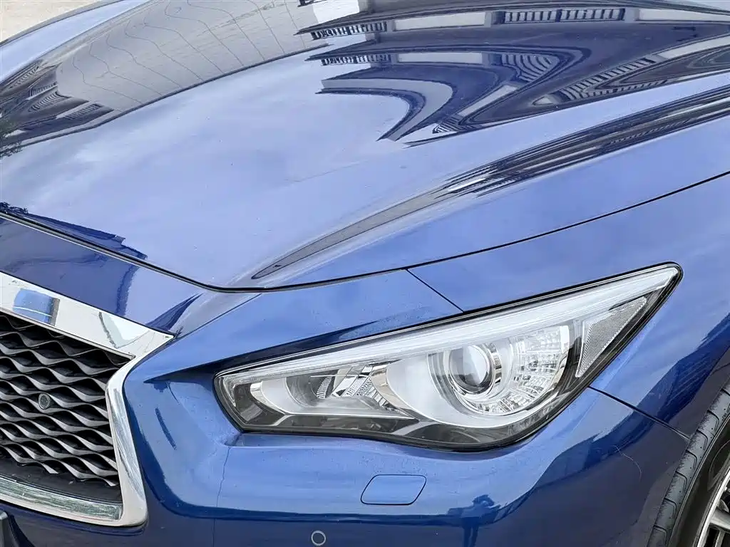 Infiniti Q50L 2018 2.0T V