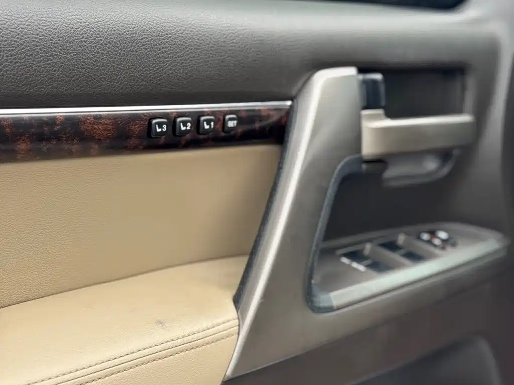 Toyota Land Cruiser 4.7L Auto VX, фото 11