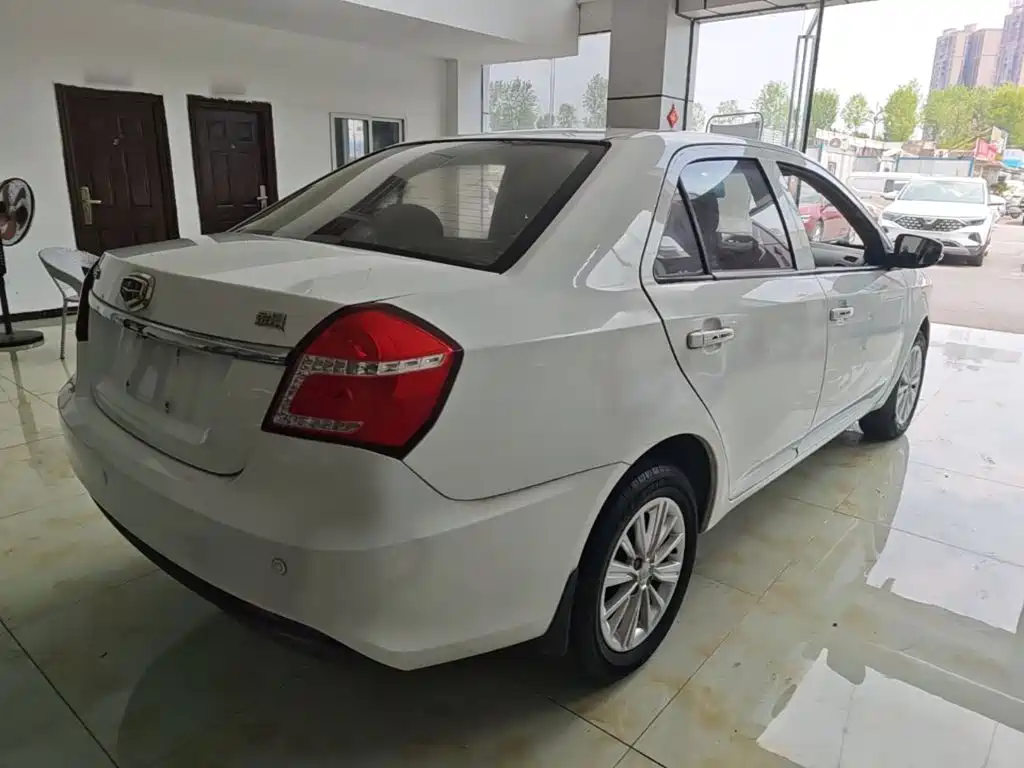 Geely King Kong — миниатюра 7