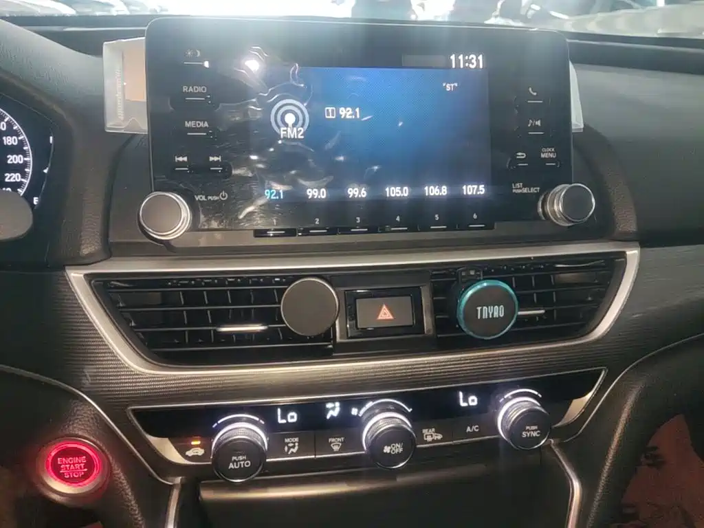 Honda Accord — миниатюра 9