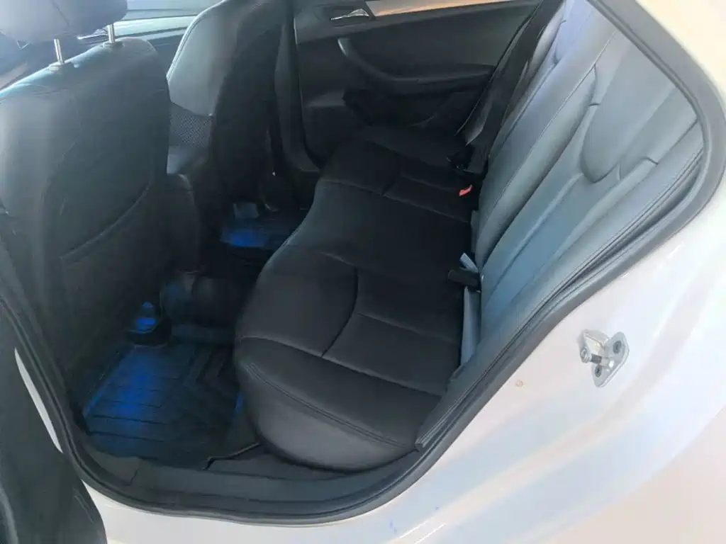 Roewe 360 — миниатюра 17
