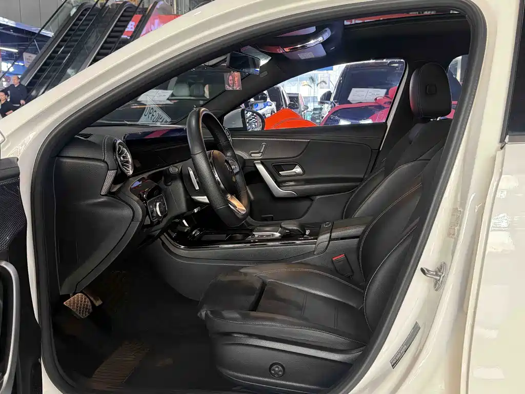 MERCEDES-BENZ A CLASS