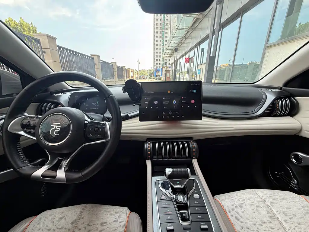 BYD Yuan Plus — миниатюра 9
