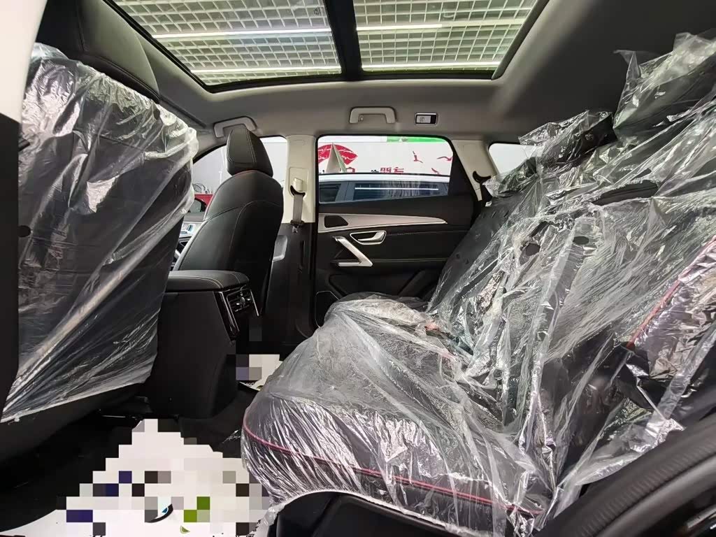 Jetour Jetour X70 PLUS 1.5 л 2025 г. Чёрный, пробег 2000 км