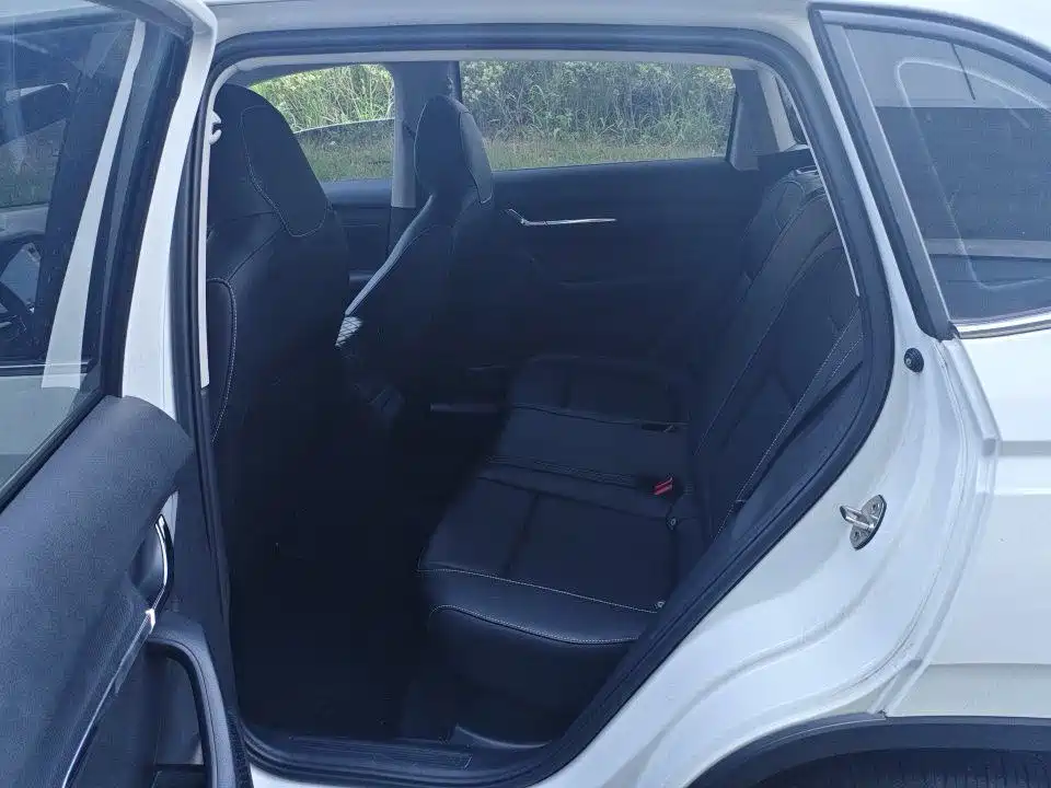 Skoda Kamiq 1.5L Auto Comfort Enjoy Edition, фото 5