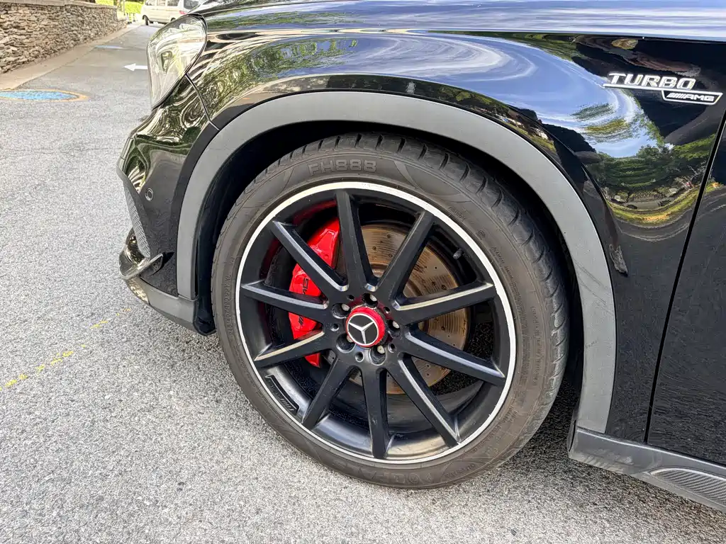 Mercedes-Benz GLA AMG — миниатюра 4