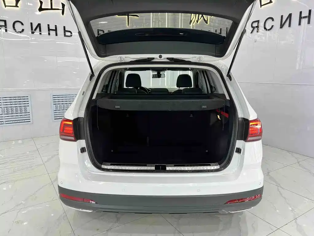 Volkswagen Tharu — миниатюра 16
