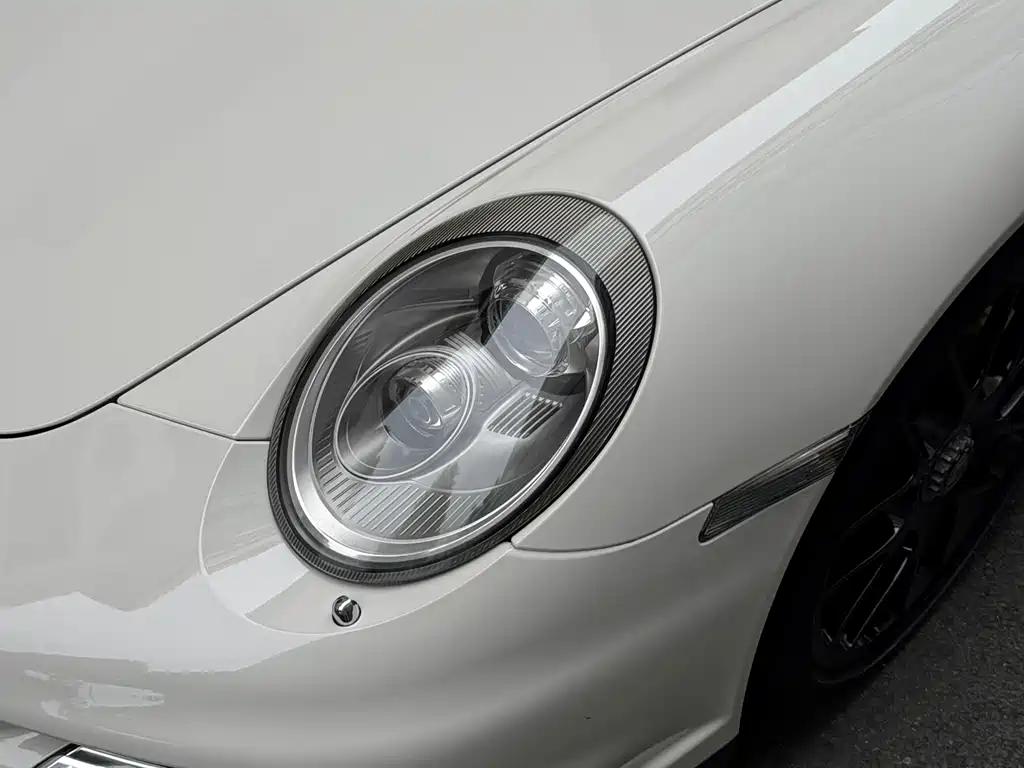 Porsche 911 2010 Turbo S 3.8T