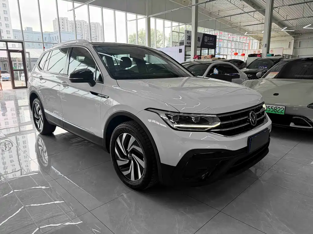 Volkswagen Tiguan L L 2023 280TSI AT
