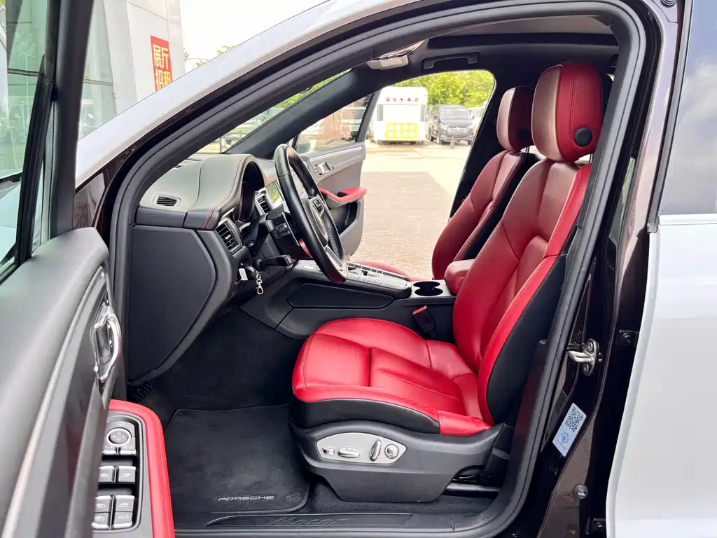Porsche Macan — миниатюра 17