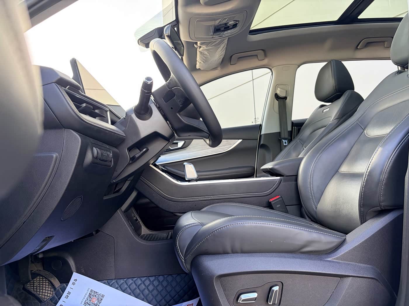 CHERY Tiggo 7 PLUS 1.5 л 2022 г. Белый, пробег 35000 км